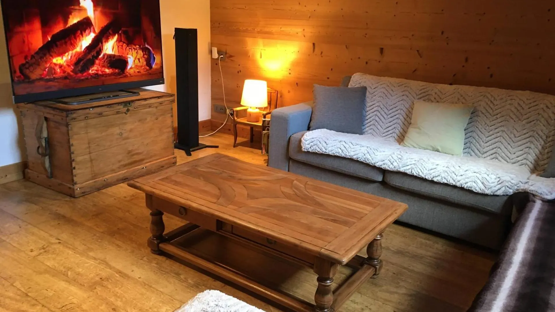 Locdecharme Apartment Les Clefs France